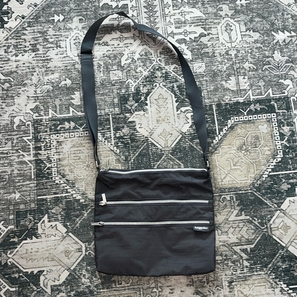 Baggallini Comrade 3-Zip Crossbody - Picture 2 of 14